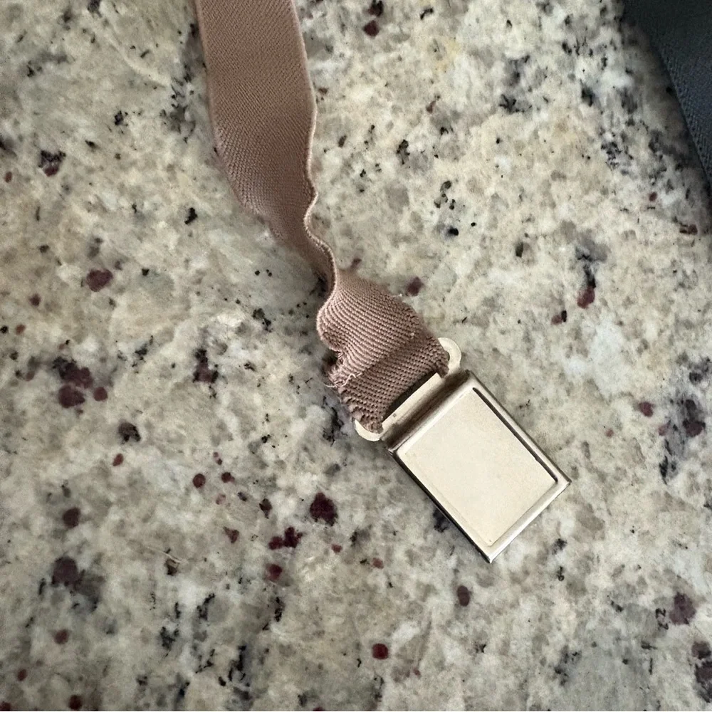 Boy adjustable belt bundle of 2 magnetic clasp 1 dark gray GUC 1 tan has issue